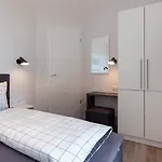 アパート Exklusive Meerblickwohnung In 1 Reihe *
