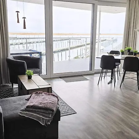 アパート Exklusive Meerblickwohnung In 1 Reihe Wendtorf